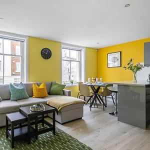 Apartment Central-few Steps From Beach